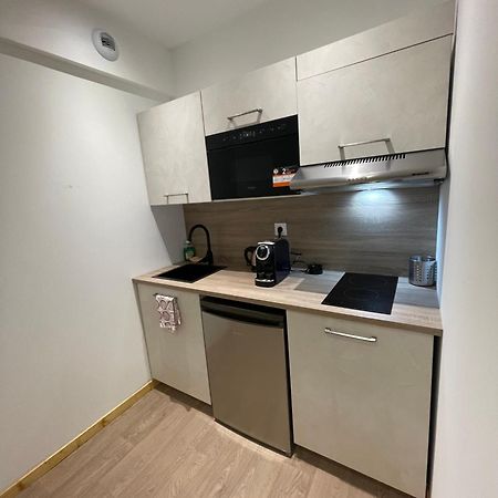 Le Salvador - Appart'Hotel De 18M2 A 44M2 La Talaudiere Екстер'єр фото