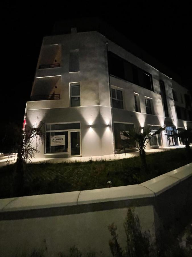 Le Salvador - Appart'Hotel De 18M2 A 44M2 La Talaudiere Екстер'єр фото
