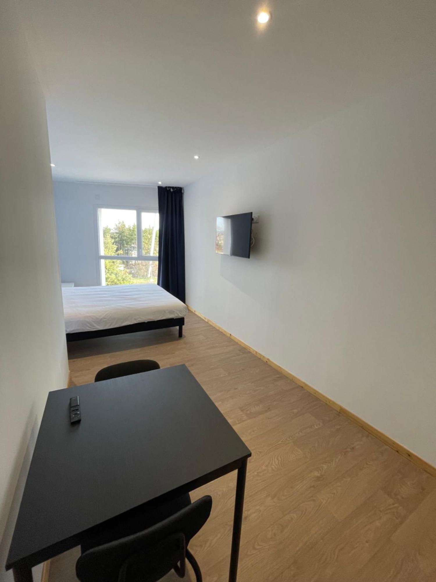 Le Salvador - Appart'Hotel De 18M2 A 44M2 La Talaudiere Екстер'єр фото