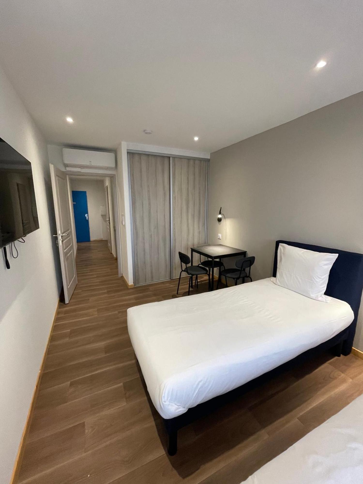 Le Salvador - Appart'Hotel De 18M2 A 44M2 La Talaudiere Екстер'єр фото